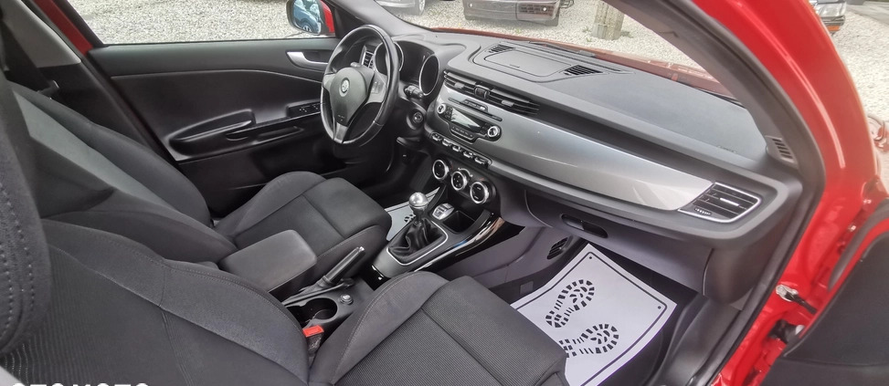 Alfa Romeo Giulietta cena 26900 przebieg: 221030, rok produkcji 2011 z Wołów małe 781